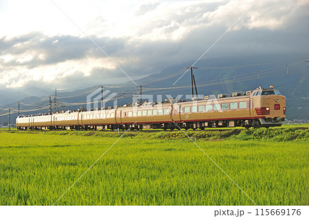 磐越西線 猪苗代ー川桁 JR東日本 485系 A-1+A-2編成(仙台) あいづ 磐越西線 猪苗代ー川桁 JR東日本 485系 A-1+A-2編成(仙台) あいづ 115669176