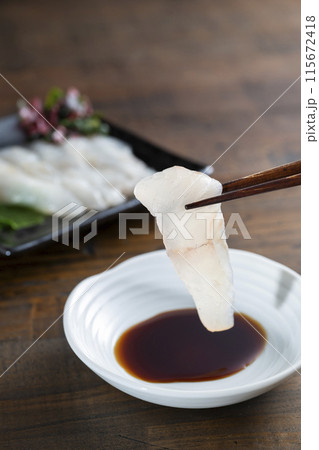 ヒラメの刺身 ヒラメの刺身 115672418