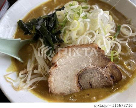 北海道 苫小牧名物カレーラーメン 115672716