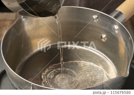 ちりめん山椒を作り　調味料から 115676580