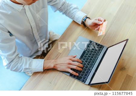 カードで払う 115677845