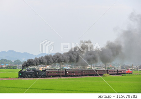 信越本線　安中ー磯部　JR東日本　C61-20＋旧客＋DD51-842　SLレトロ碓氷 115679282