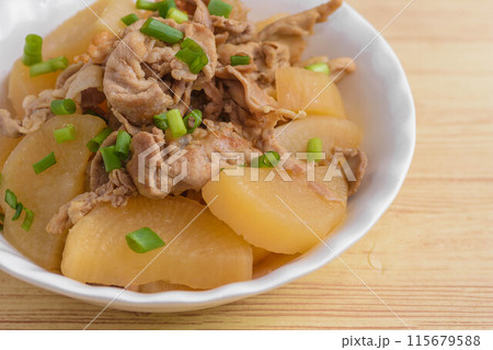 豚肉とダイコンの煮物 豚肉とダイコンの煮物 115679588