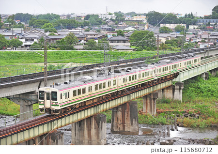 信越本線　群馬八幡ー安中　JR東日本　107系　R9+R1編成（高崎） 115680712