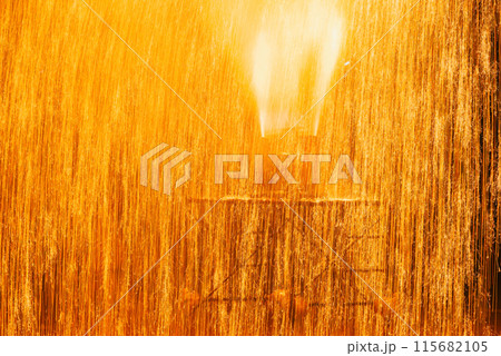 愛知豊橋の手筒花火 115682105