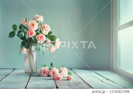 ピンク色のバラが花瓶に入れられ木製の床に置かれたライトブルーの塗り壁背景のリアルイラスト ピンク色のバラが花瓶に入れられ木製の床に置かれたライトブルーの塗り壁背景のリアルイラスト 115682306