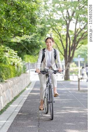 通勤 女性 自転車 通勤 女性 自転車 115683208