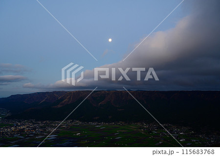 阿蘇の風景 阿蘇の風景 115683768
