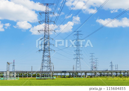 新幹線 送電線 鉄塔 新幹線 送電線 鉄塔 115684855