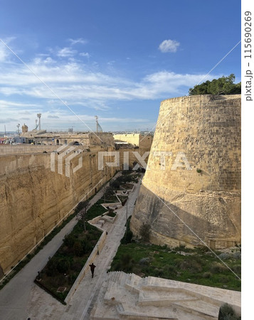 Old building in Valletta, Malta. View from the street. Old building in Valletta, Malta. View from the street. 115690269