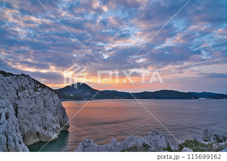 【白崎海洋公園の早朝】 和歌山県日高郡由良町大字大引 115699162