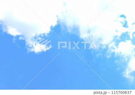 青空と白い雲・背景素材 青空と白い雲・背景素材 115700637