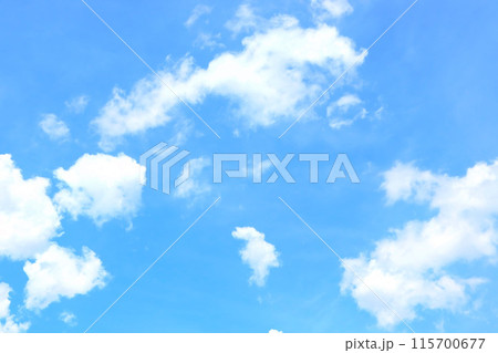 青空と白い雲・背景素材 青空と白い雲・背景素材 115700677