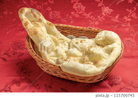 ナン　インド料理 115700745