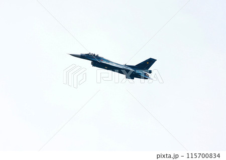 F-2　戦闘機の低空飛行 115700834