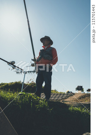 コイ釣り 115701443