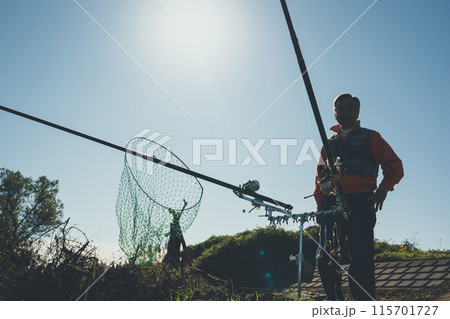 コイ釣り 115701727