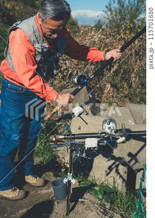 コイ釣り 115701880