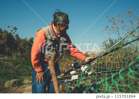 コイ釣り 115701894