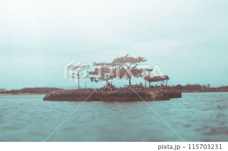 囚人達に造らせたとされている人工の島 囚人達に造らせたとされている人工の島 115703231