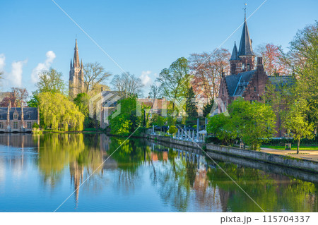 ベルギー　ブルージュ　愛の湖公園 115704337