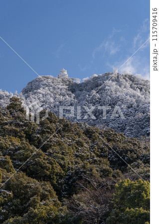 雪の岐阜城(金華山) 雪の岐阜城(金華山) 115709416