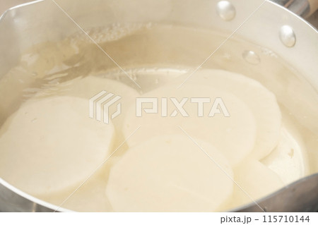 うめ流し 大根を煮る 大根の煮物 うめ流し 大根を煮る 大根の煮物 115710144