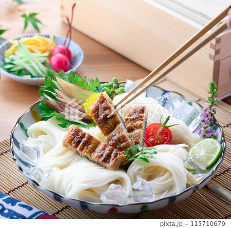 夏の味覚 スタミナ満点 鰻そうめん 115710679