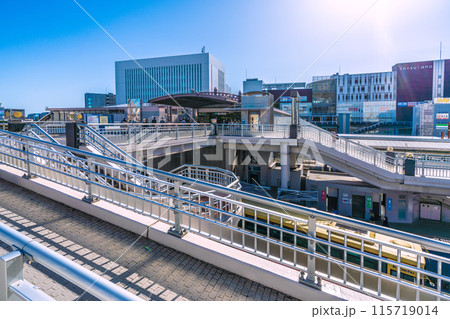 日本の横浜都市景観　5月。晴天に恵まれた戸塚駅 東口などを望む＝10日 115719014
