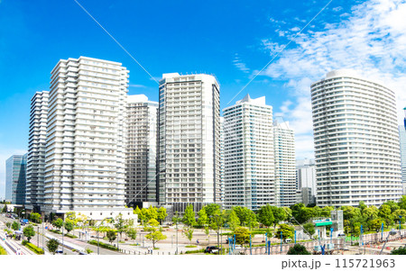 横浜みなとみらいエリアの都会の景色 115721963