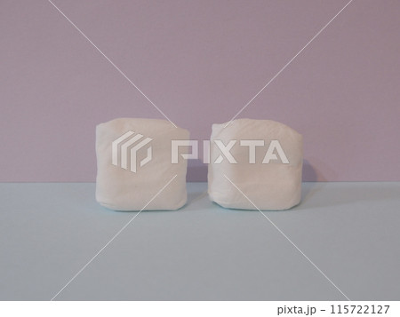 キューブ　2個　テキストスペース　アイキャッチ画像 115722127