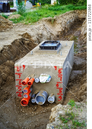 ケーブル　電線共同溝　埋設工事 115722868