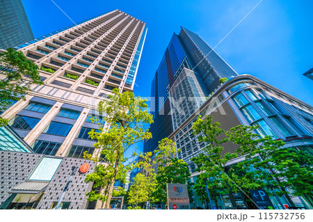 日本の東京都市景観 6月。日本橋駅(出入口B6)とつながる東京日本橋タワーなどを望む=5日 日本の東京都市景観 6月。日本橋駅(出入口B6)とつながる東京日本橋タワーなどを望む=5日 115732756