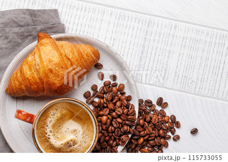 Cappuccino coffee and fresh croissant 115733055