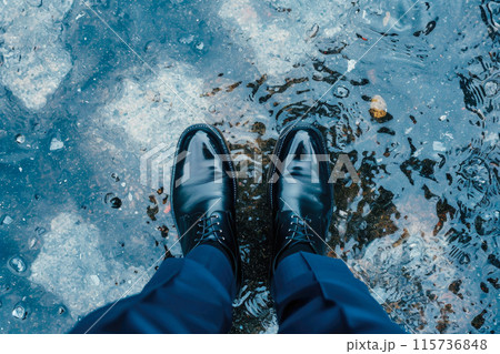 Gentleman's Contemplation: Reflective Stance in the City 115736848