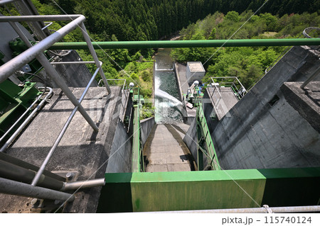 生野ダム ダムサイト下流側の景色(兵庫県朝来市生野町) 生野ダム ダムサイト下流側の景色(兵庫県朝来市生野町) 115740124