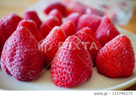 いちご農園の甘くて美味しい冷凍いちご。 115740175