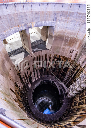 首都圏外郭放水路　首都圏の水害を軽減する世界最大級の地下放水路　治水施設「第1立坑」 115740556