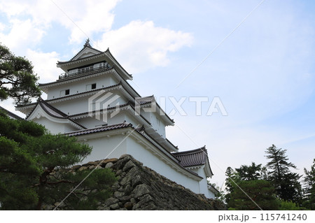 見上げる天守閣 見上げる天守閣 115741240