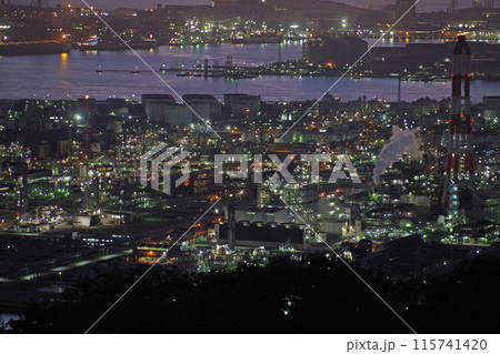 水島工業地帯の夜景 水島工業地帯の夜景 115741420
