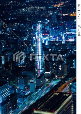 横浜夜景　横浜ランドマークタワーからの眺望　新横浜通り 115741826