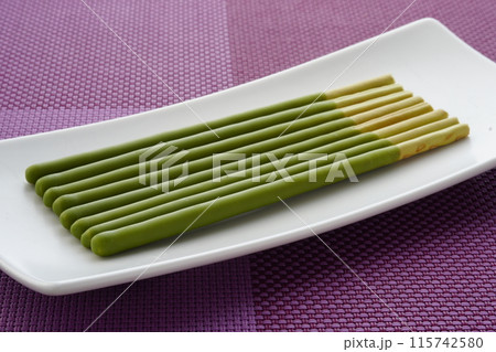 ポッキー 濃い深み抹茶 ポッキー 濃い深み抹茶 115742580