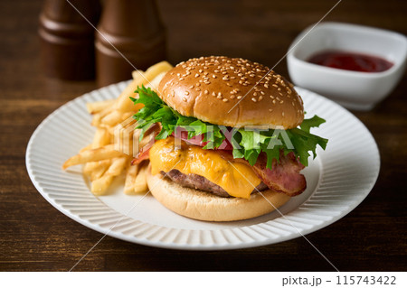 ハンバーガー ハンバーガー 115743422