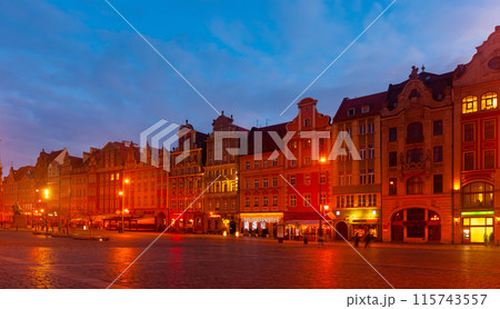 Evening view of the market square in the city of Wroclaw. Poland 115743557