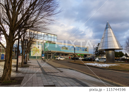 日本の駅舎 JR山形新幹線 新庄駅 日本の駅舎 JR山形新幹線 新庄駅 115744596