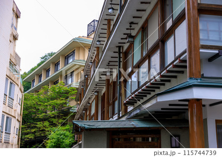 平日の伊香保石段街の風景 平日の伊香保石段街の風景 115744739