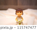 ウェディングドレスを着た女の子 115747477