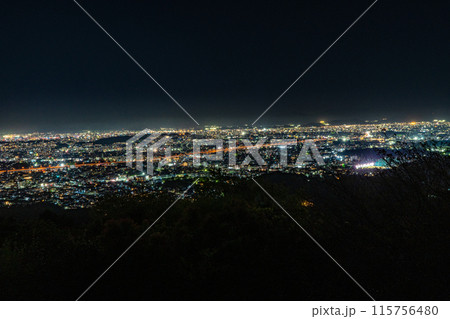油山片江展望台から見る福岡市の夜景 115756480