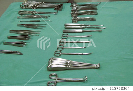 手術器具 115758364