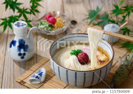 温かいにゅうめん 箸あげ 温かいにゅうめん 箸あげ 115760009